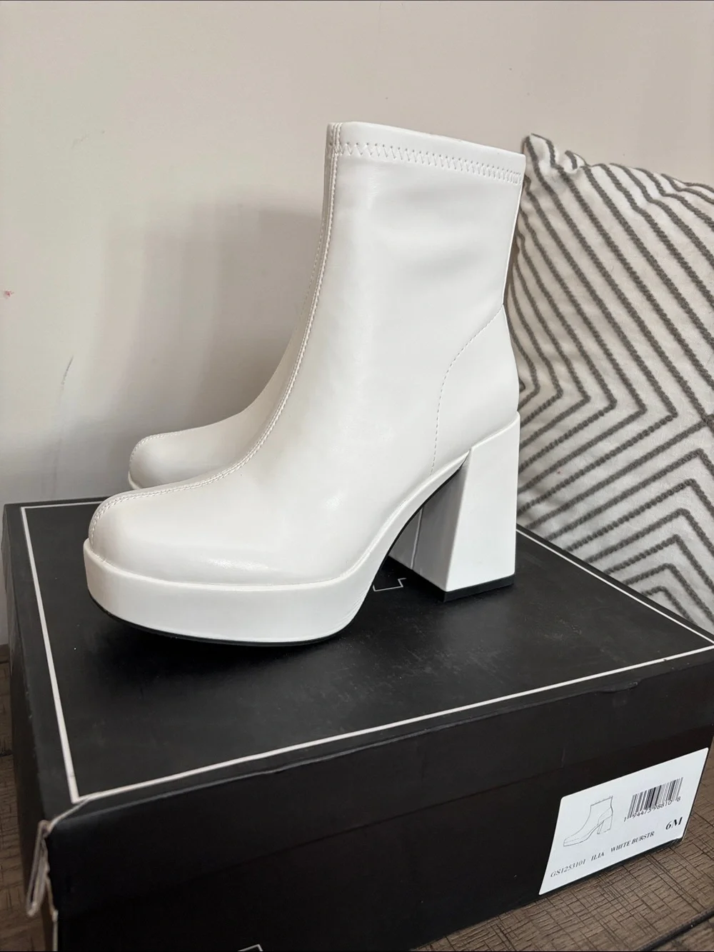 MIA high boots